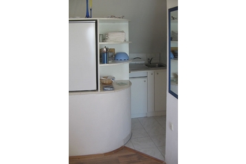 Privatni smještaj Kaštel Kambelovac 1